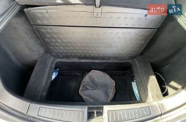 Лифтбек Tesla Model S 2016 в 