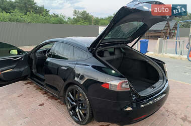 Лифтбек Tesla Model S 2017 в 
