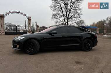 Лифтбек Tesla Model S 2017 в 