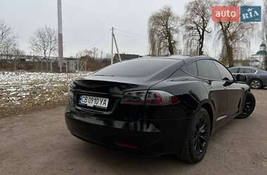 Лифтбек Tesla Model S 2017 в 