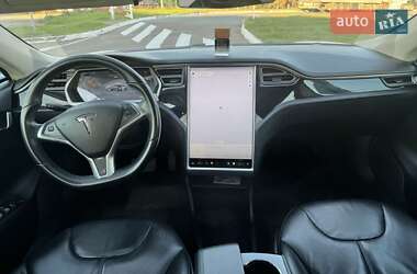 Ліфтбек Tesla Model S 2013 в 