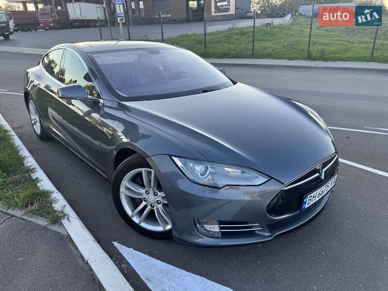 Лифтбек Tesla Model S 2013 в Одессе
