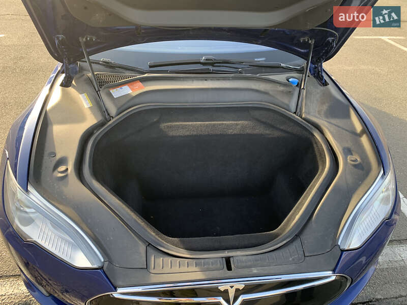 Ліфтбек Tesla Model S 2015 в Києві фото 20 Ліфтбек Tesla Model S 2015 в Києві
