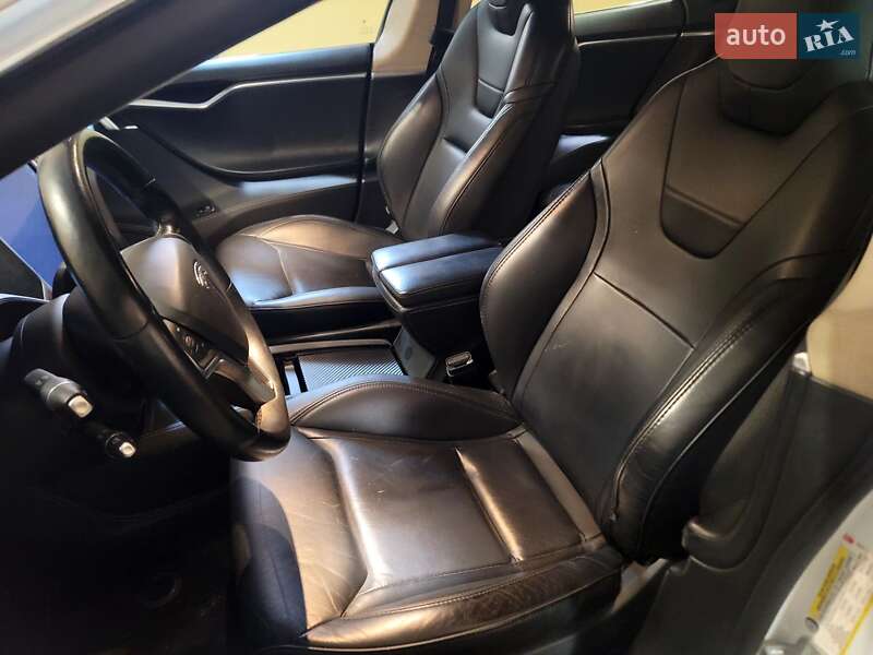 Лифтбек Tesla Model S 2015 в Бучаче фото 12 Лифтбек Tesla Model S 2015 в Бучаче