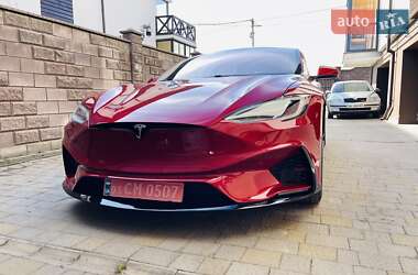Лифтбек Tesla Model S 2021 в 