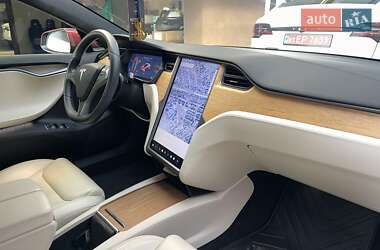 Лифтбек Tesla Model S 2021 в 