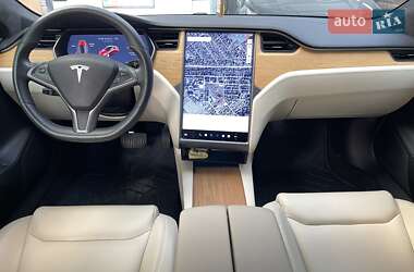 Лифтбек Tesla Model S 2021 в 