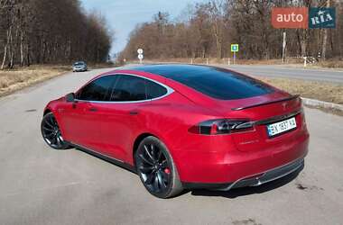 Ліфтбек Tesla Model S 2014 в Хмельницькому