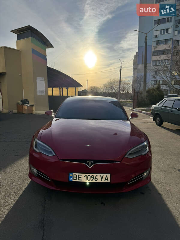 Tesla Model S 2017