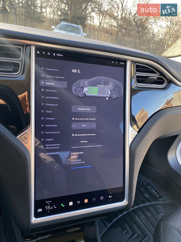 Лифтбек Tesla Model S 2016 в Житомире