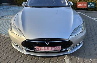 Лифтбек Tesla Model S 2014 в Киеве
