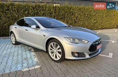 Лифтбек Tesla Model S 2014 в Киеве