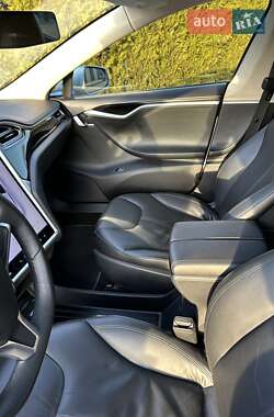 Лифтбек Tesla Model S 2014 в Киеве