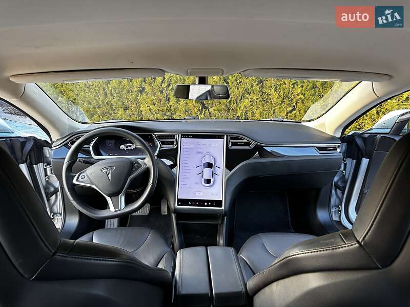 Ліфтбек Tesla Model S 2014 в Києві