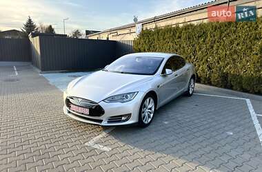 Лифтбек Tesla Model S 2014 в Киеве