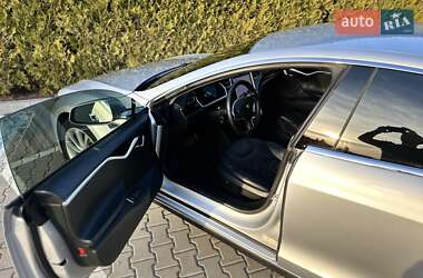 Лифтбек Tesla Model S 2014 в Киеве