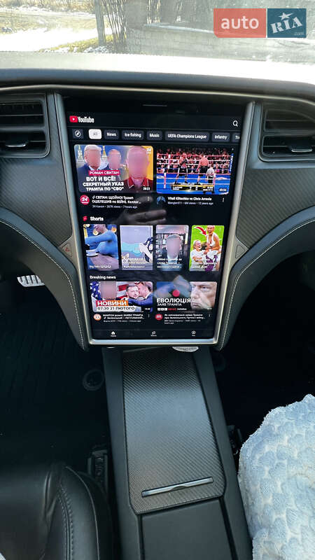 Лифтбек Tesla Model S 2020 в Ровно