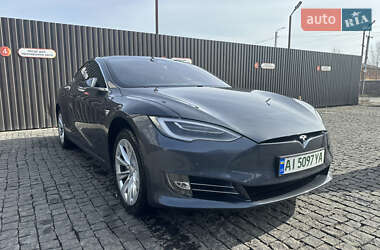 Ліфтбек Tesla Model S 2018 в Києві