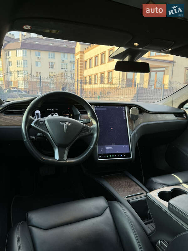 Ліфтбек Tesla Model S 2019 в Києві