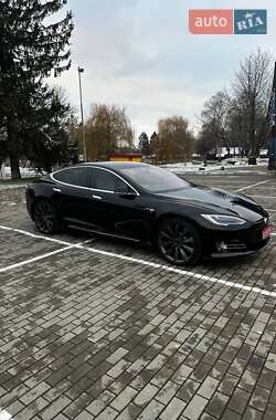 Ліфтбек Tesla Model S 2020 в 