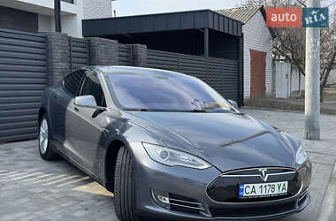 Лифтбек Tesla Model S 2013 в Черкассах