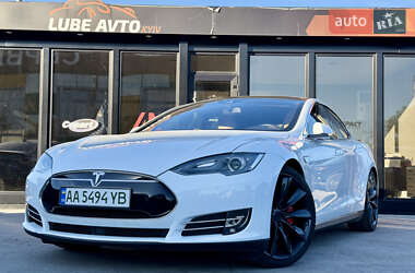 Ліфтбек Tesla Model S 2015 в Києві