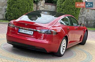 Лифтбек Tesla Model S 2017 в 