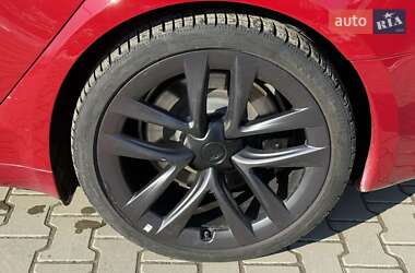 Лифтбек Tesla Model S 2021 в 
