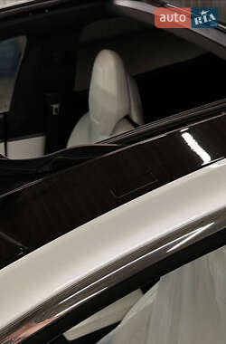 Лифтбек Tesla Model S 2018 в 
