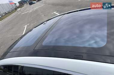 Лифтбек Tesla Model S 2017 в 