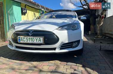 Tesla Model S 2015 Tesla Model S 2015