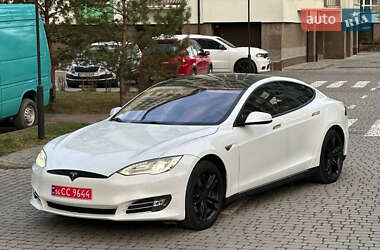 Ліфтбек Tesla Model S 2014 в Івано-Франківську