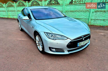 Лифтбек Tesla Model S 2014 в Тернополе