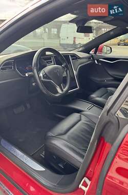 Лифтбек Tesla Model S 2017 в 