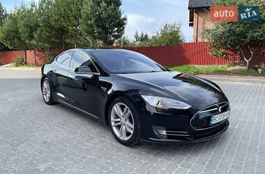 Лифтбек Tesla Model S 2014 в 