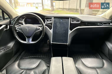 Лифтбек Tesla Model S 2014 в Виннице