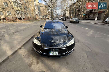 Ліфтбек Tesla Model S 2014 в 