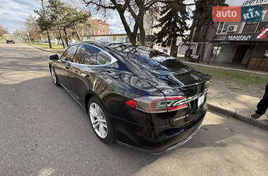 Ліфтбек Tesla Model S 2014 в 