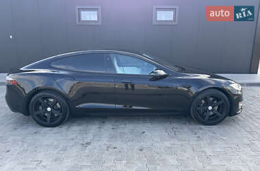 Лифтбек Tesla Model S 2019 в 