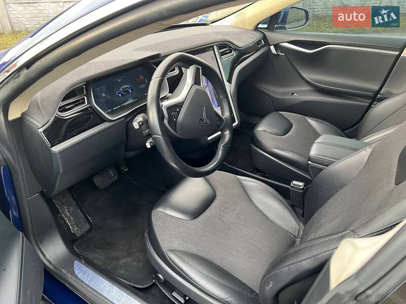 Ліфтбек Tesla Model S 2015 в Харкові
