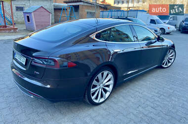 Лифтбек Tesla Model S 2012 в 