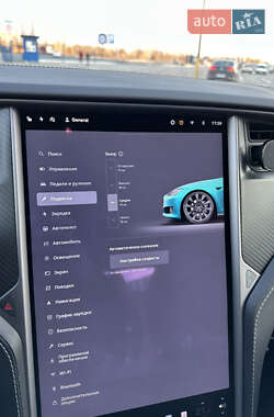 Лифтбек Tesla Model S 2018 в 