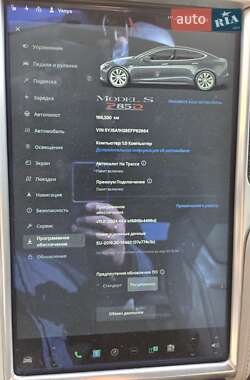 Лифтбек Tesla Model S 2014 в 