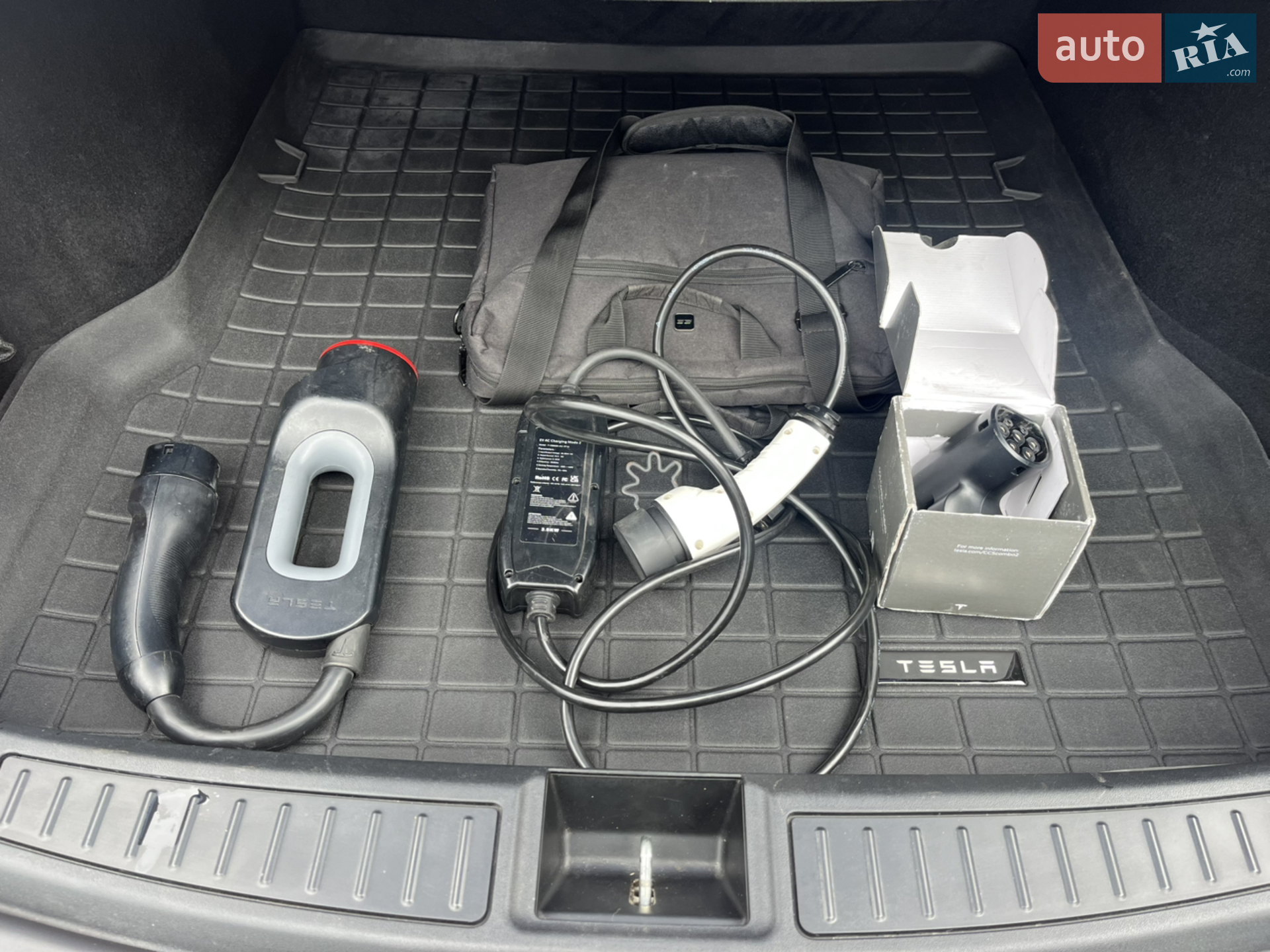2015 Tesla Model S - мініатюра 26