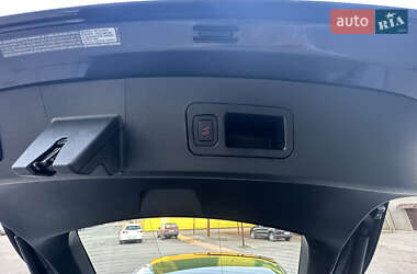 Лифтбек Tesla Model S 2018 в 