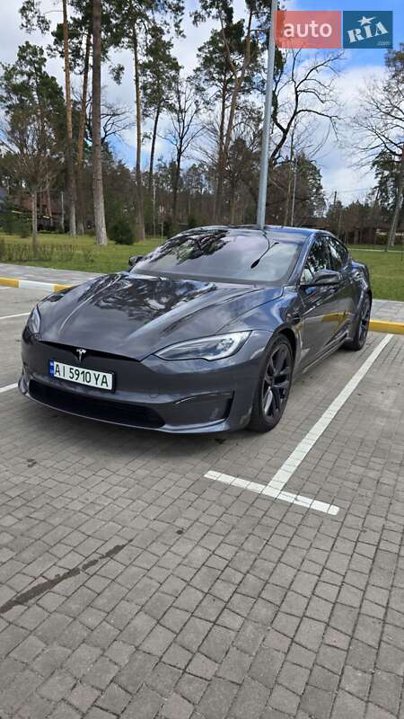 Лифтбек Tesla Model S 2021 в 