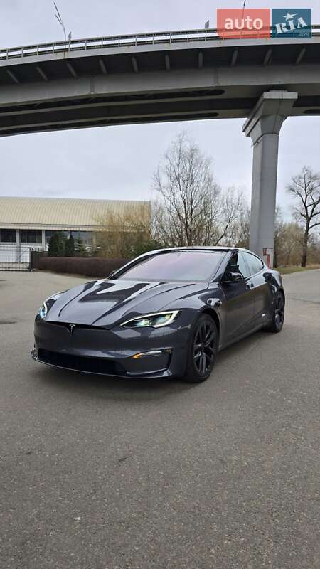 Лифтбек Tesla Model S 2021 в Киеве
