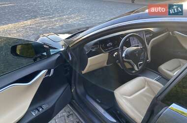Лифтбек Tesla Model S 2016 в 