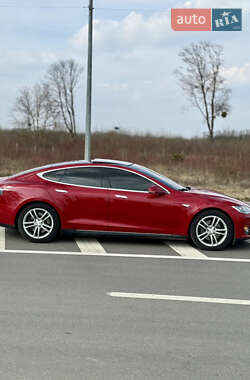 Лифтбек Tesla Model S 2013 в 