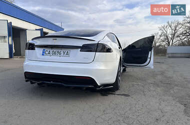 Лифтбек Tesla Model S 2021 в 